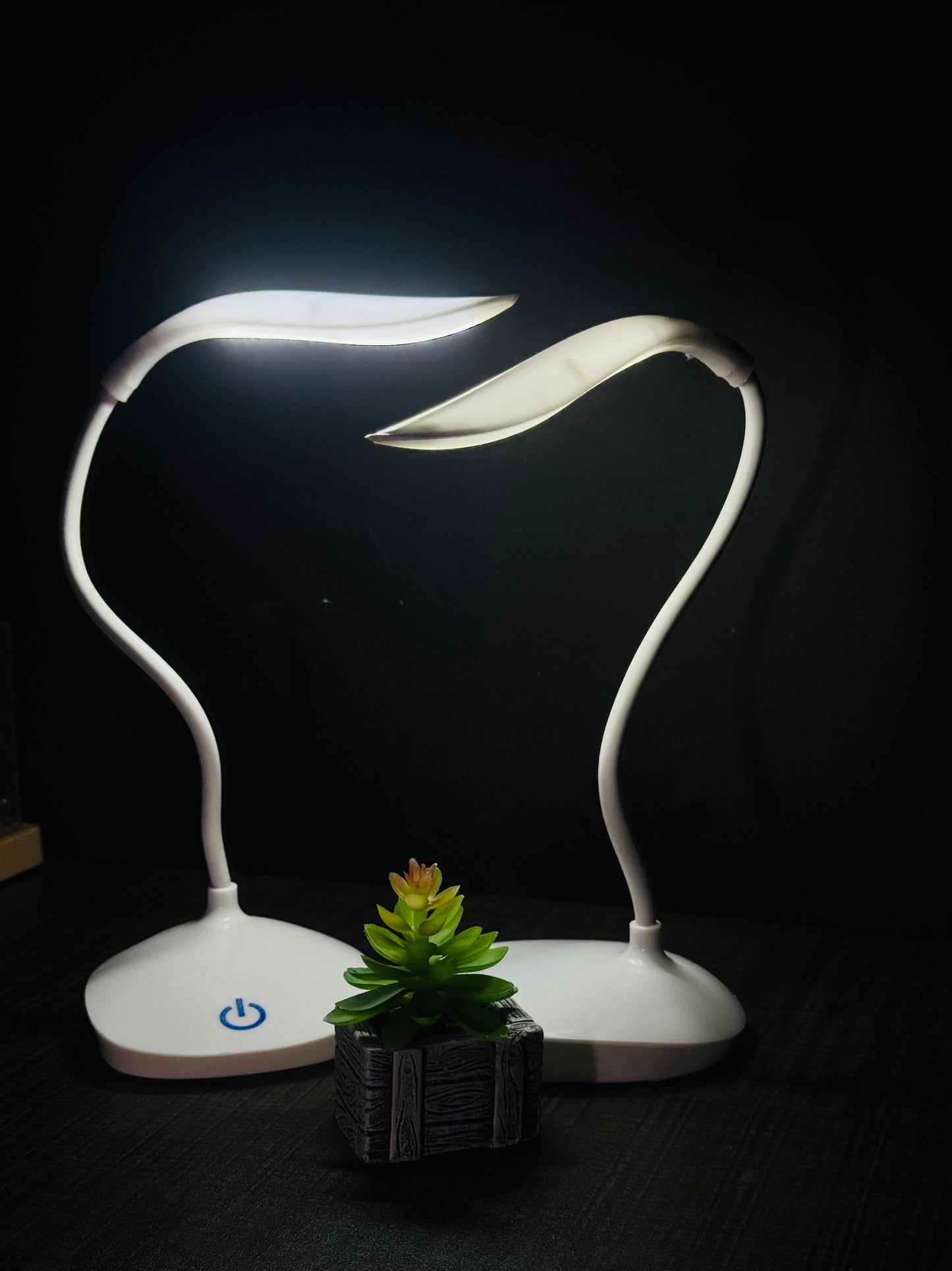 Lumi-flex Touch Led Desk Lamp